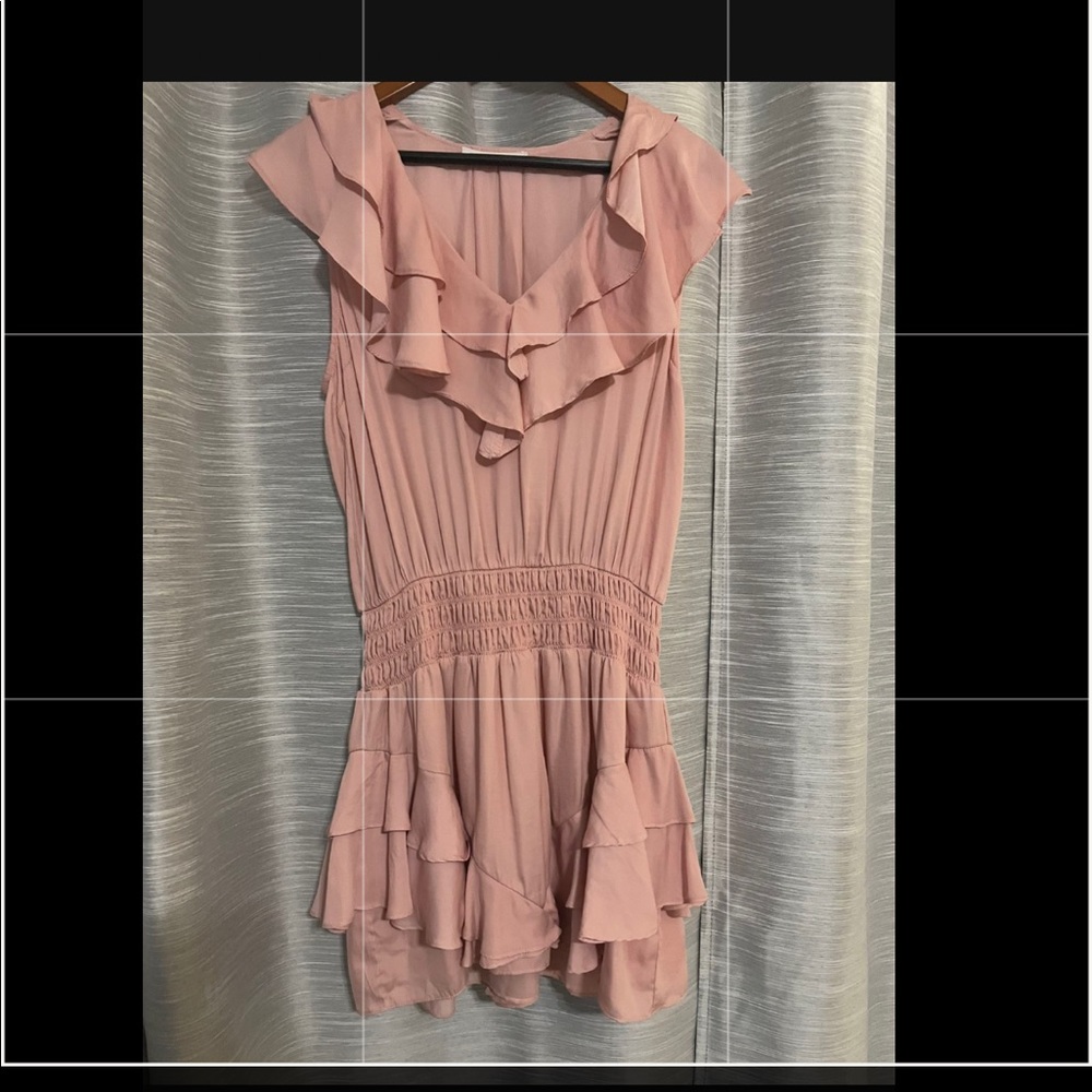 Vici dolls v-neck petal rose dress. Excellent condition